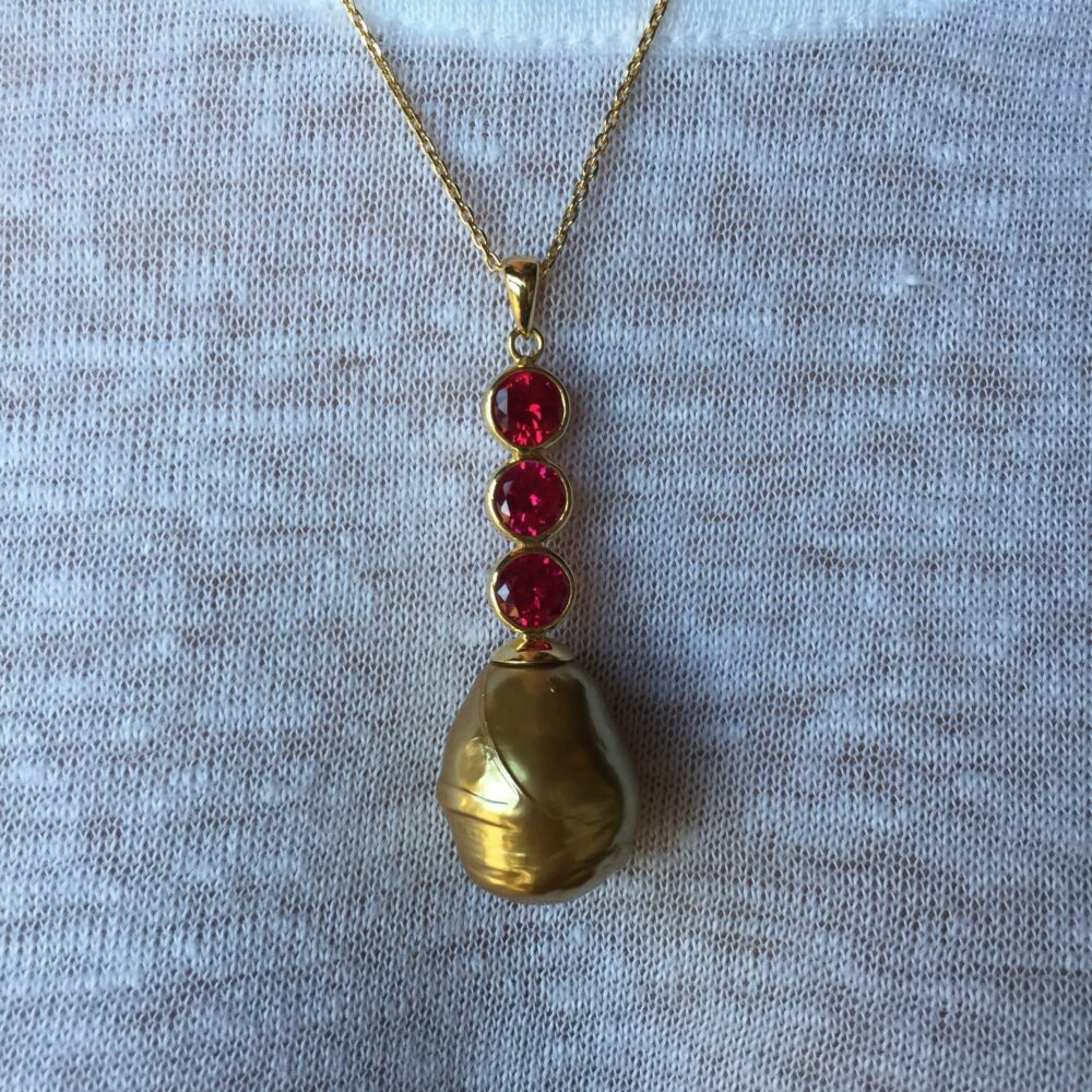 Pallas Pearl Pendant – Golden Shell Pearl with Raspberry Trio at Henley Circle Online Shop