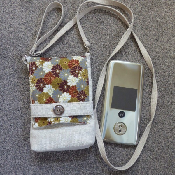 Mini Cross Body Bag/Messenger Bag Linen with Chinese Flowers at Henley Circle Online Shop